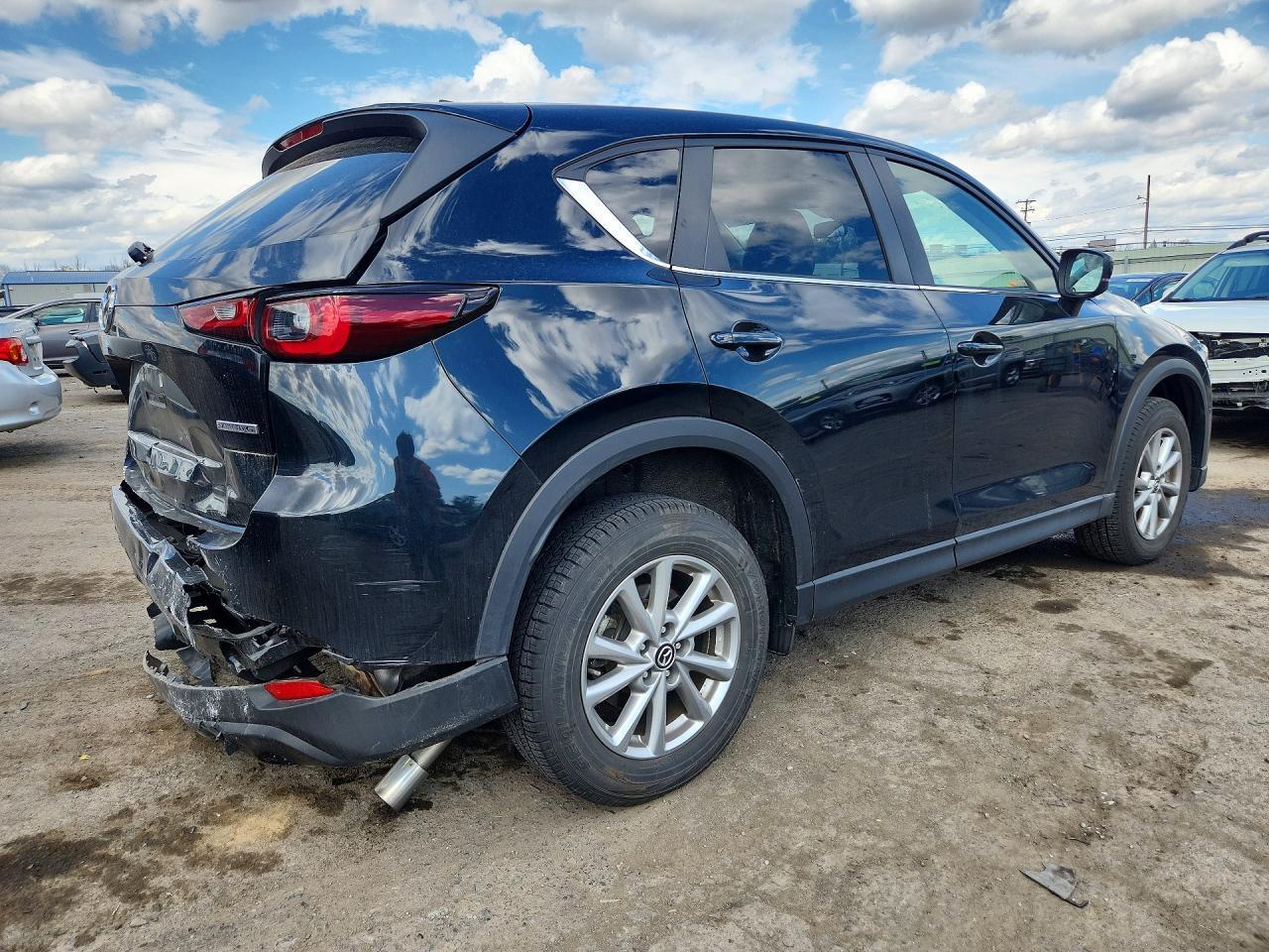 2023 Mazda Cx-5 Select - Image 3