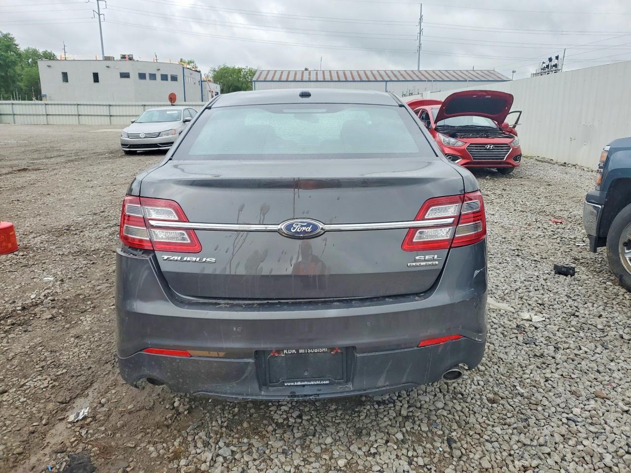 2017 Ford Taurus Sel - Фото 6