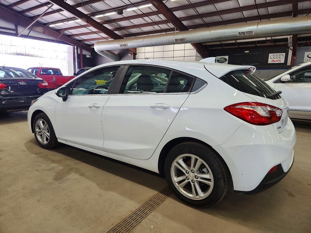 2018 Chevrolet Cruze Lt - Фото 2