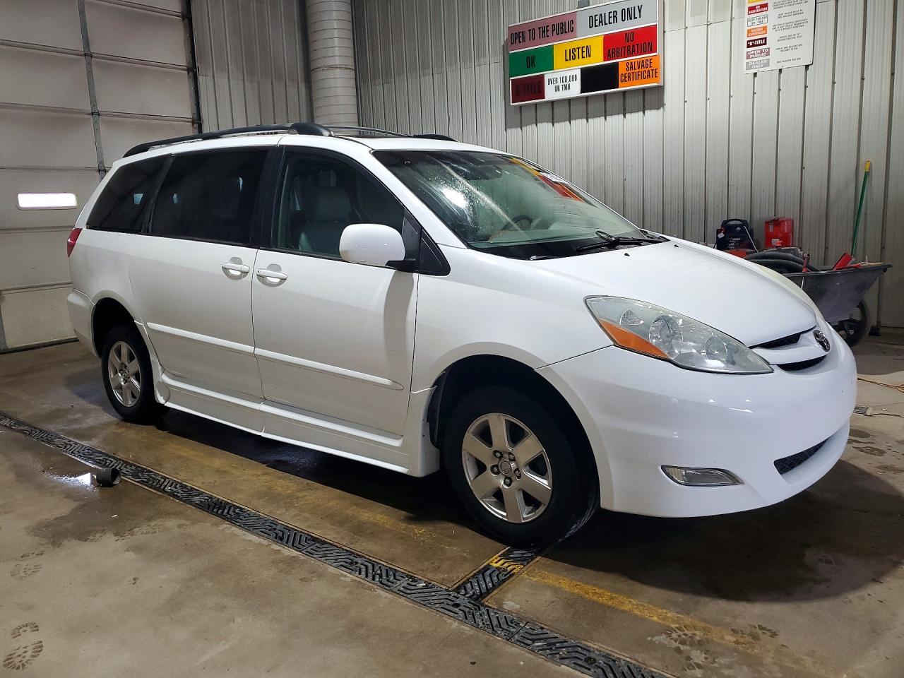 2006 Toyota Sienna Xle 7 Passenger - Фото 4