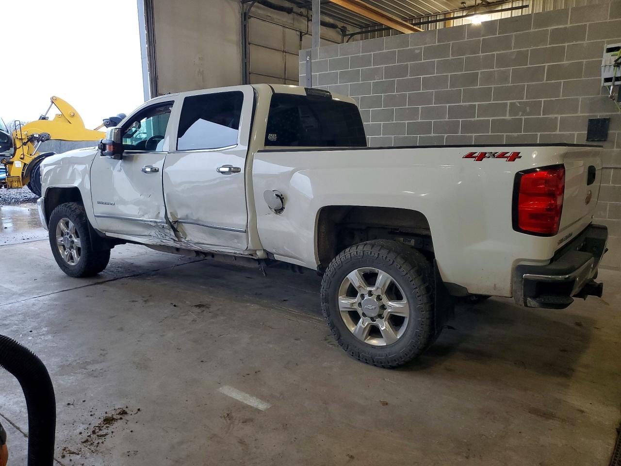 2019 Chevrolet Silverado K2500 Heavy Duty Ltz - Фото 2