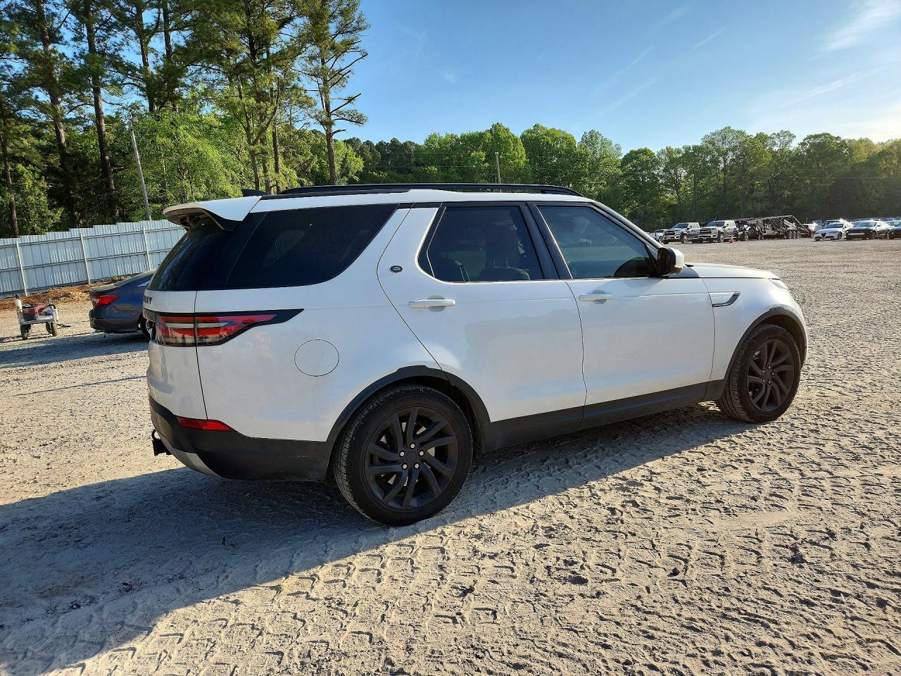 2017 Land Rover Discovery Hse - Фото 3