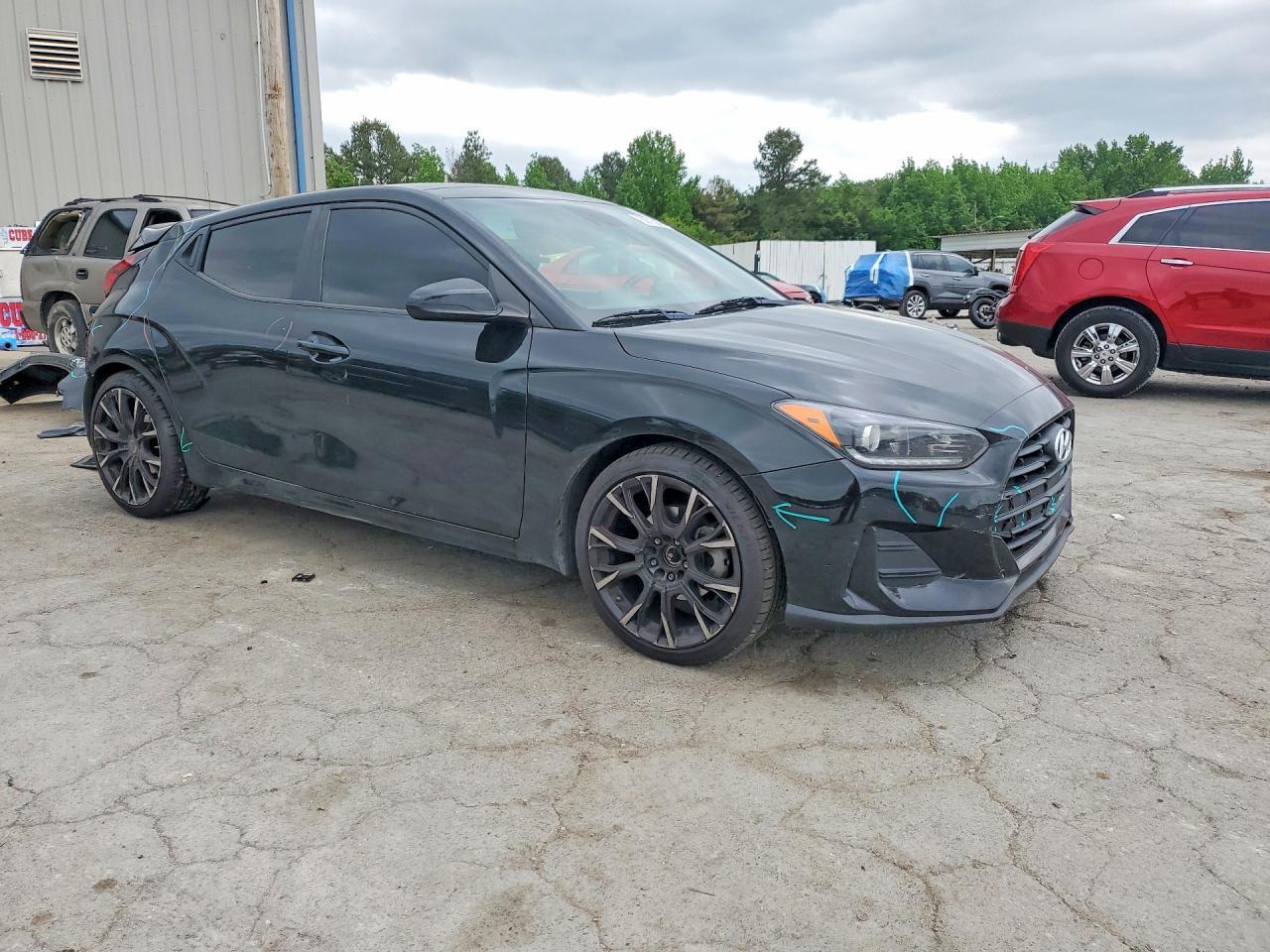2021 Hyundai Veloster 2.0L Premium - Фото 4