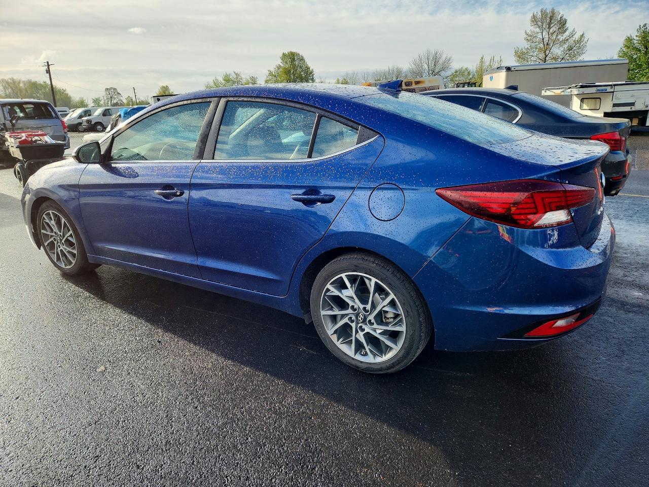 2019 Hyundai Elantra Limited - Фото 2