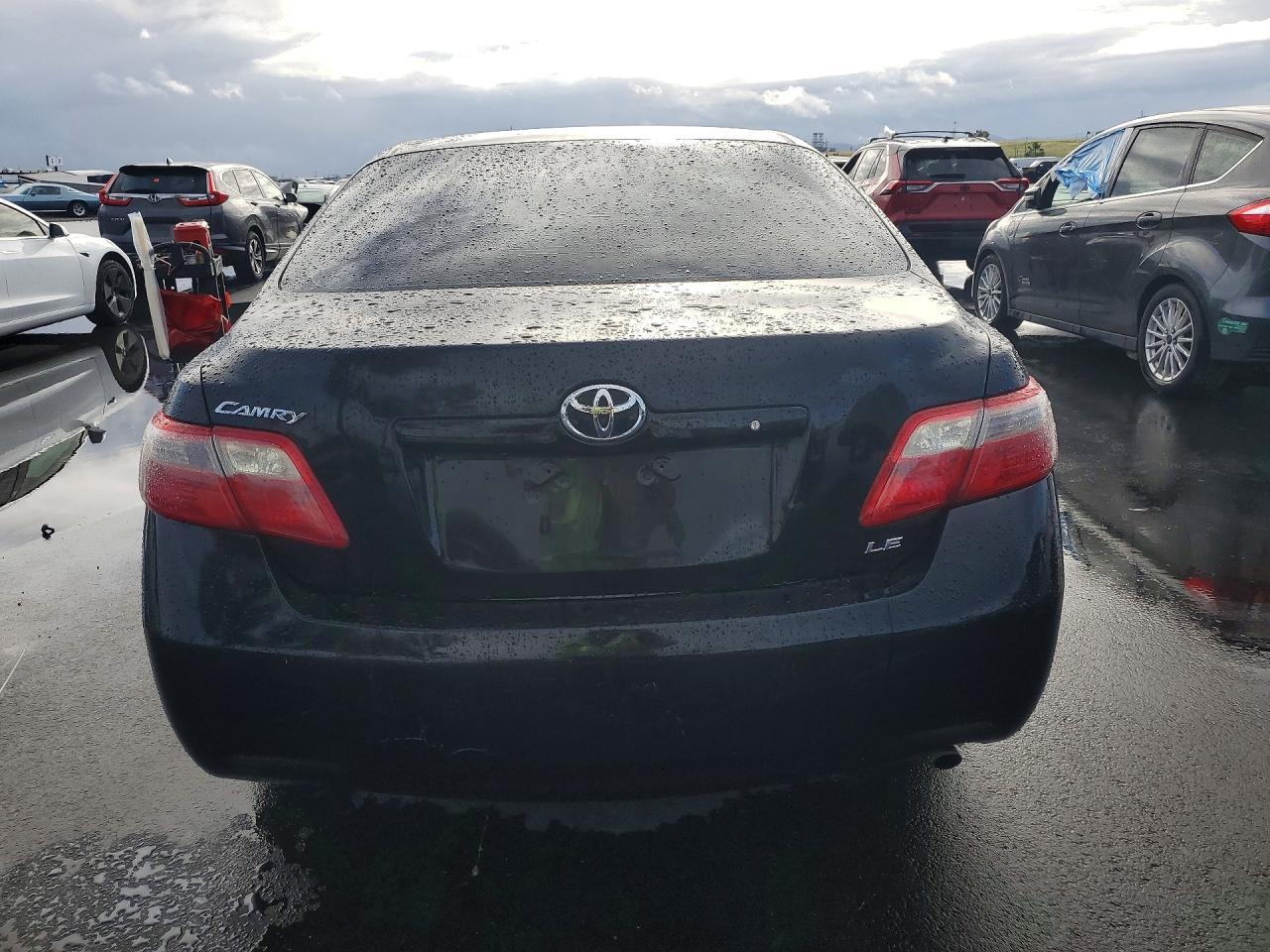 2009 Toyota Camry Le - Фото 6