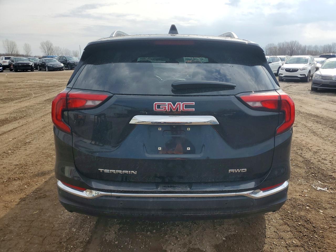 2021 GMC Terrain Slt - Image 6
