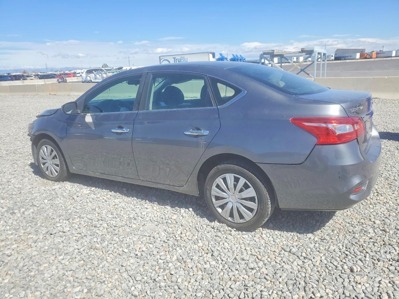 2018 Nissan Sentra S - Фото 2