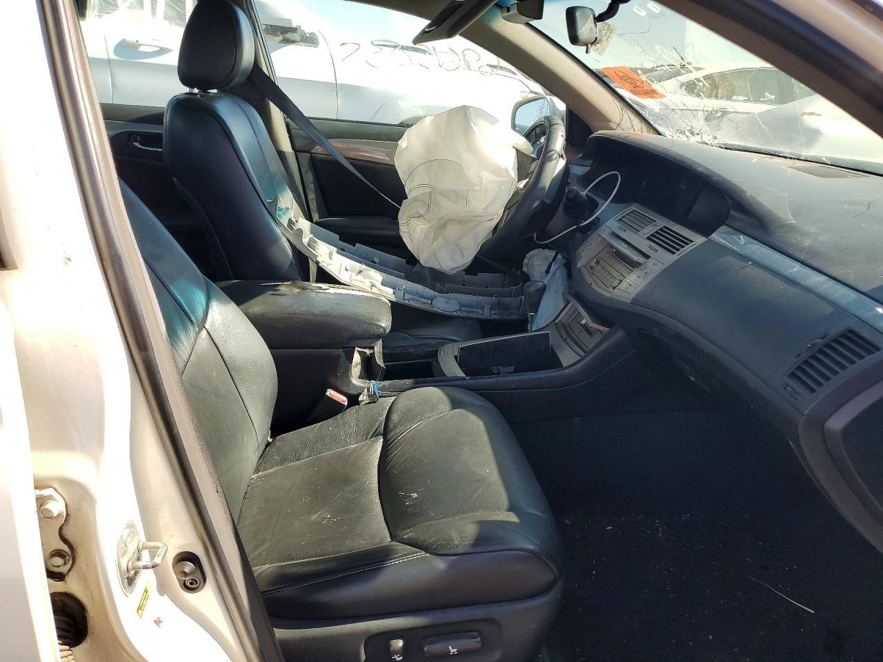 2005 Toyota Avalon Touring - Image 7