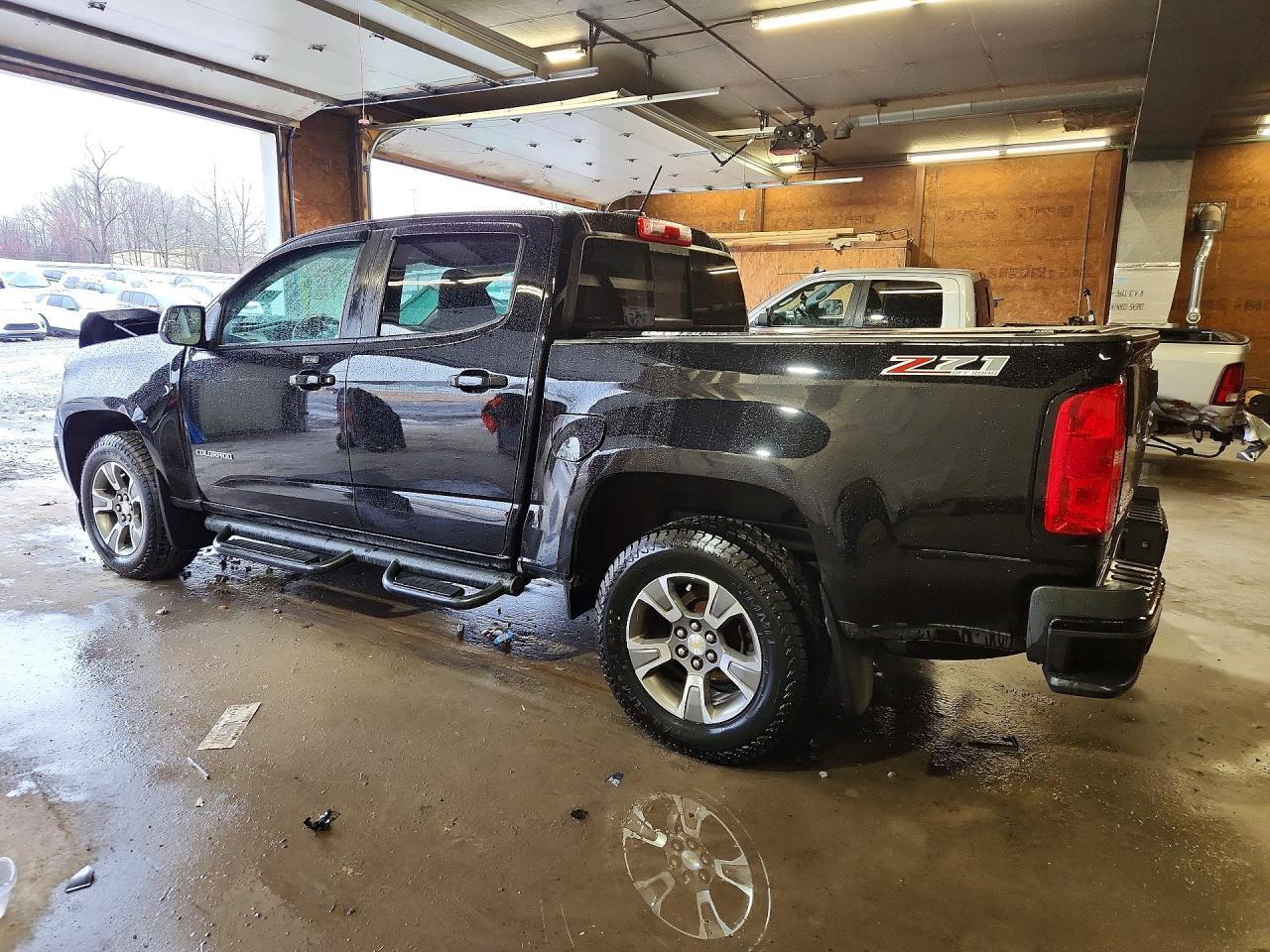 2017 Chevrolet Colorado Z71 - Image 2