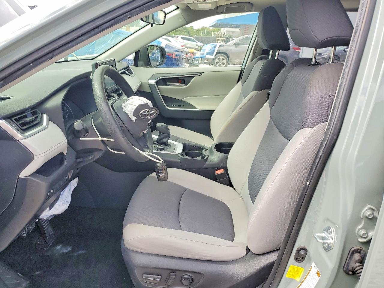 2020 Toyota Rav4 Hybrid Xle - Фото 7
