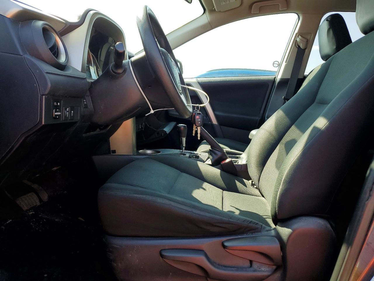 2014 Toyota Rav4 Le - Image 7
