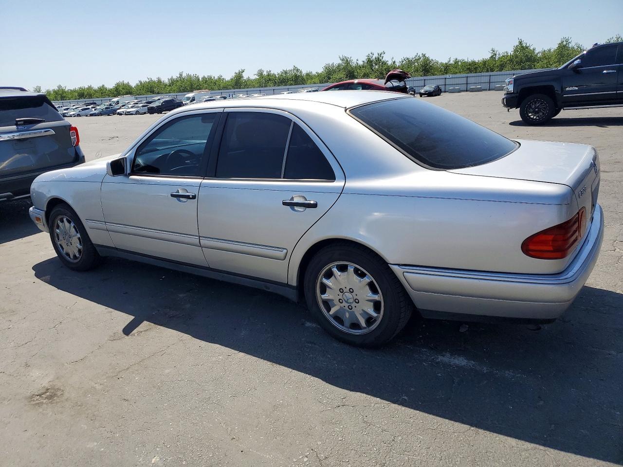 1999 Mercedes-Benz E 320 - Фото 2