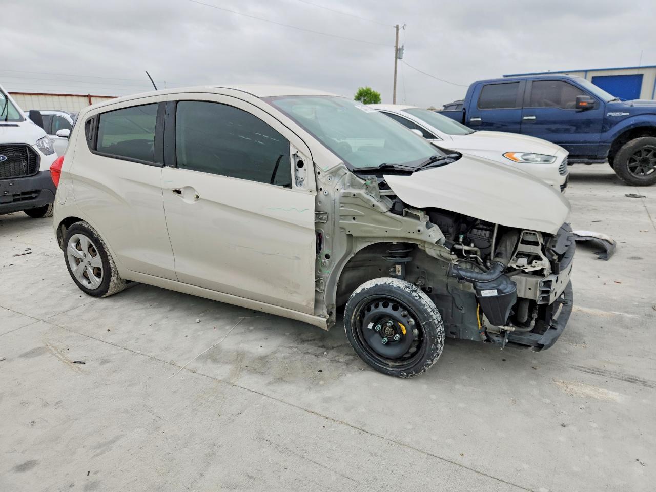 2020 Chevrolet Spark Ls - Фото 4