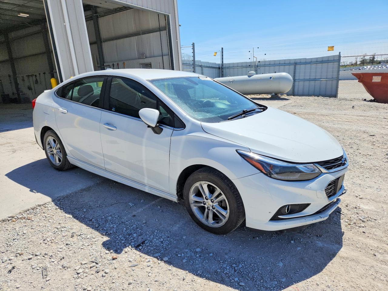 2017 Chevrolet Cruze Lt - Фото 4