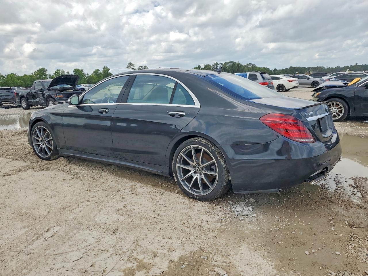 2018 Mercedes-Benz S 560 4Matic - Image 2