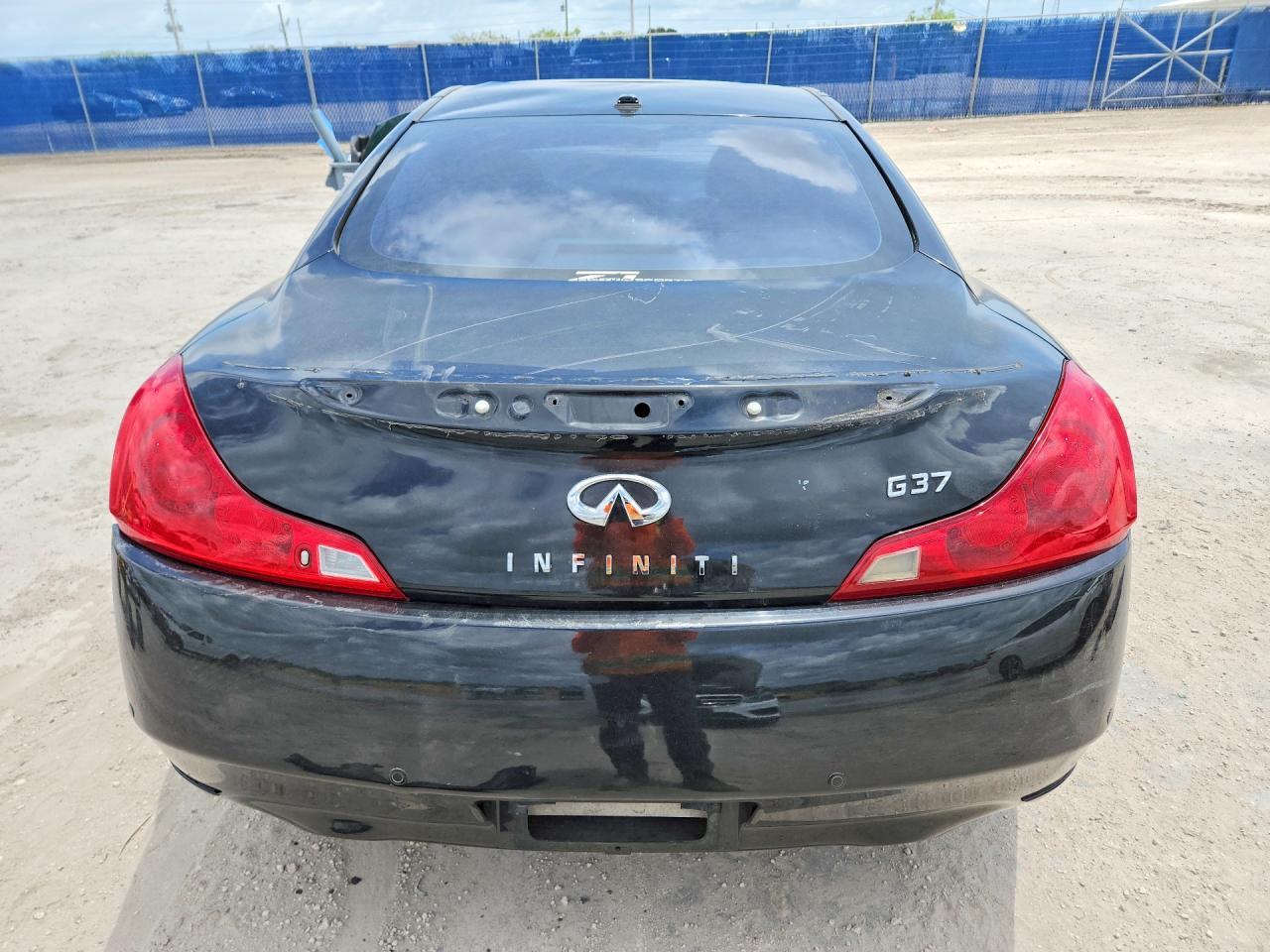 2011 Infiniti G37 Coupe Base - Фото 6