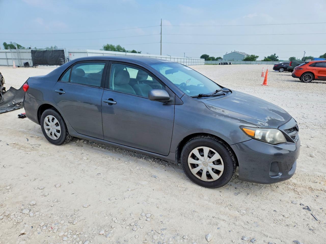 2011 Toyota Corolla Le - Фото 4