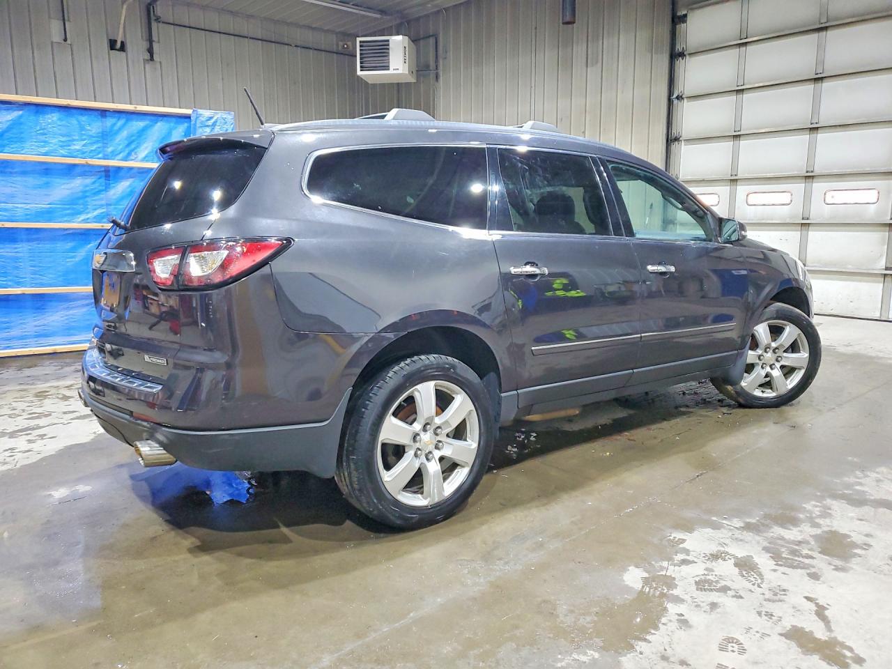 2017 Chevrolet Traverse Premier - Фото 3