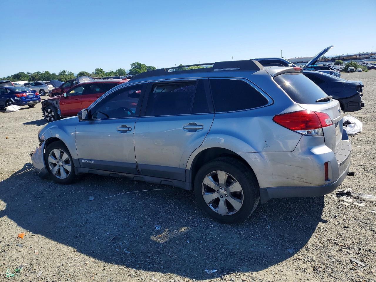 2010 Subaru Outback 2.5I Premium - Image 2