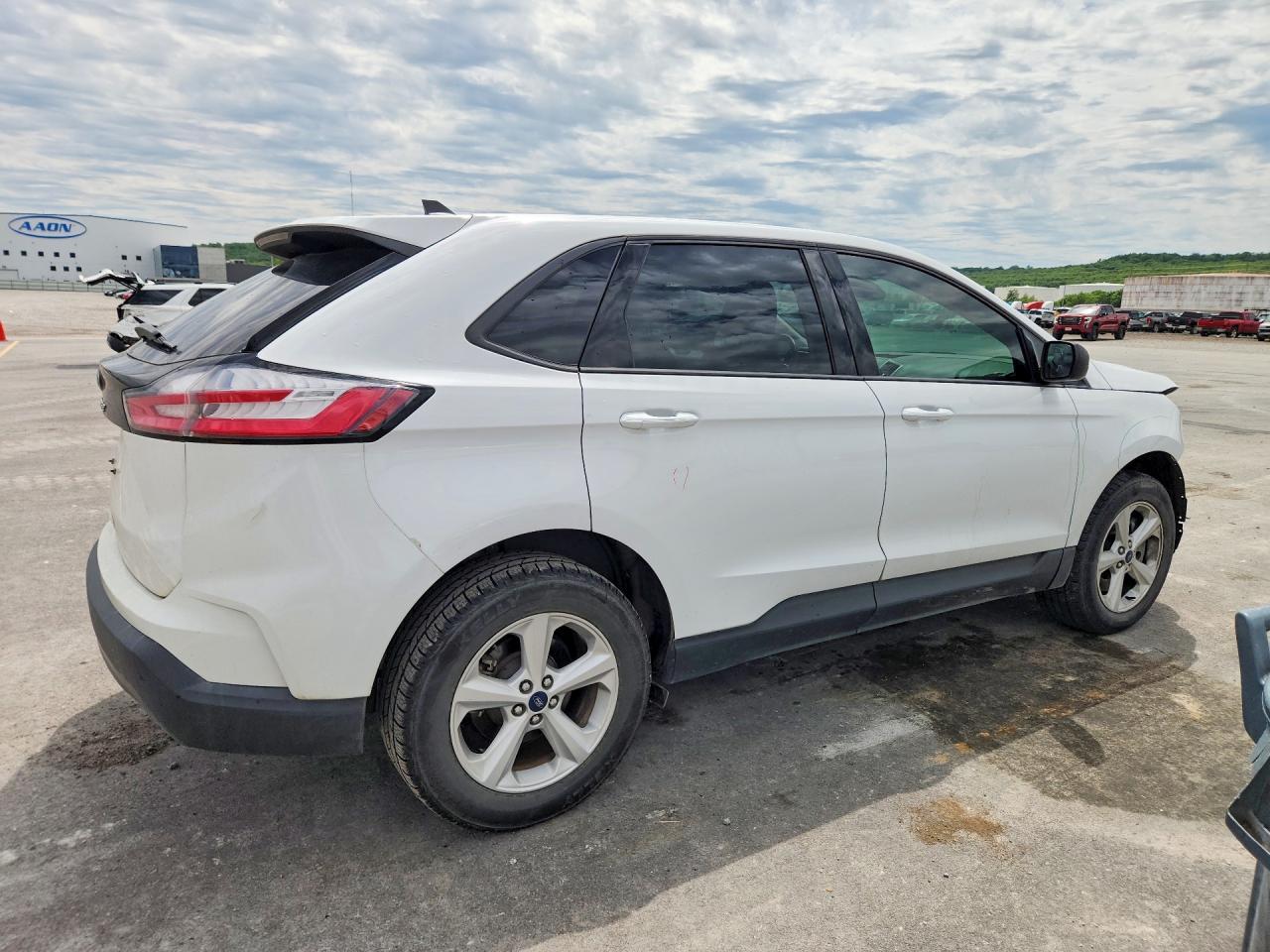 2021 Ford Edge Se - Image 3