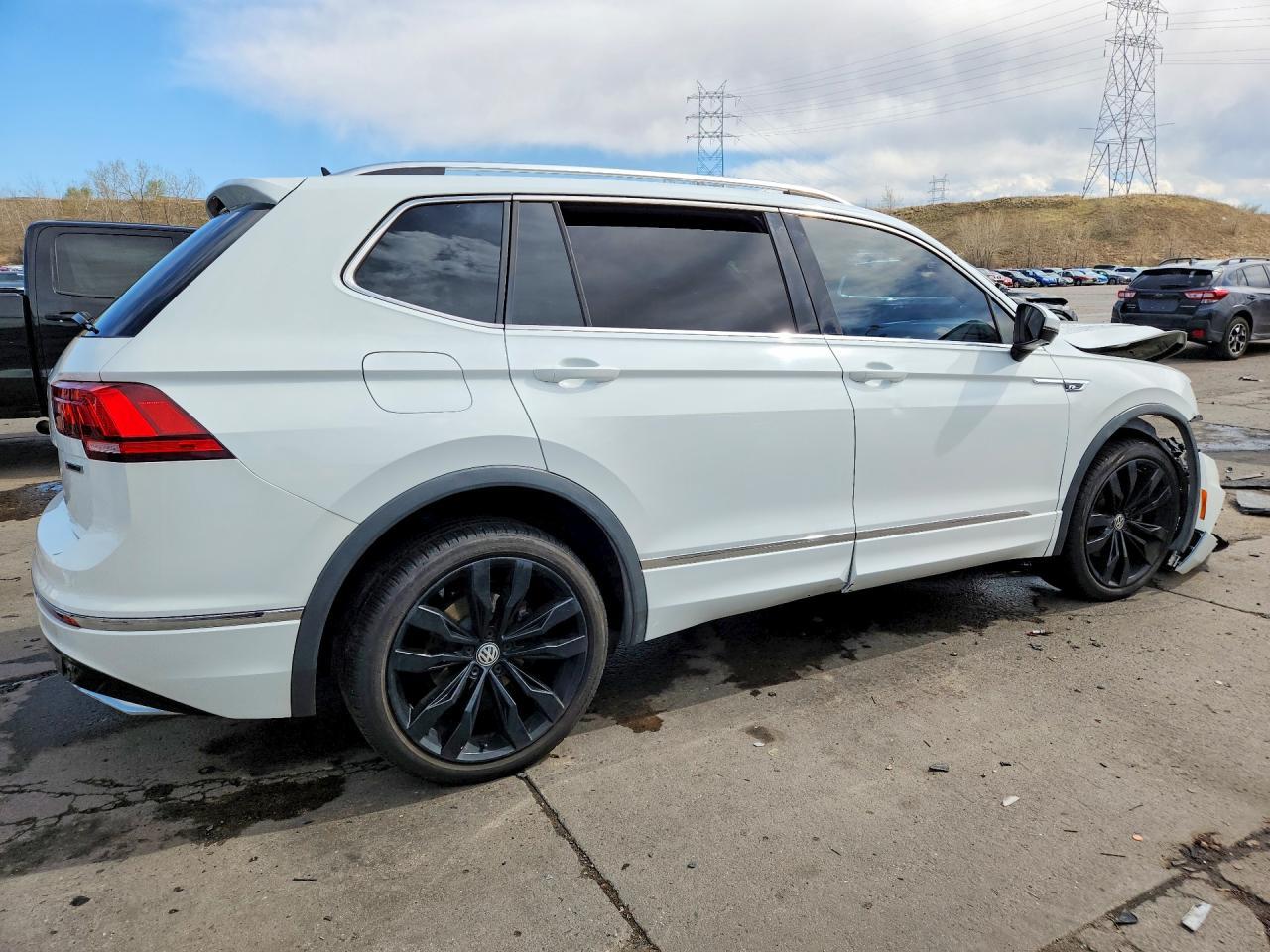 2020 Volkswagen Tiguan Sel Premium R-Line - Фото 3