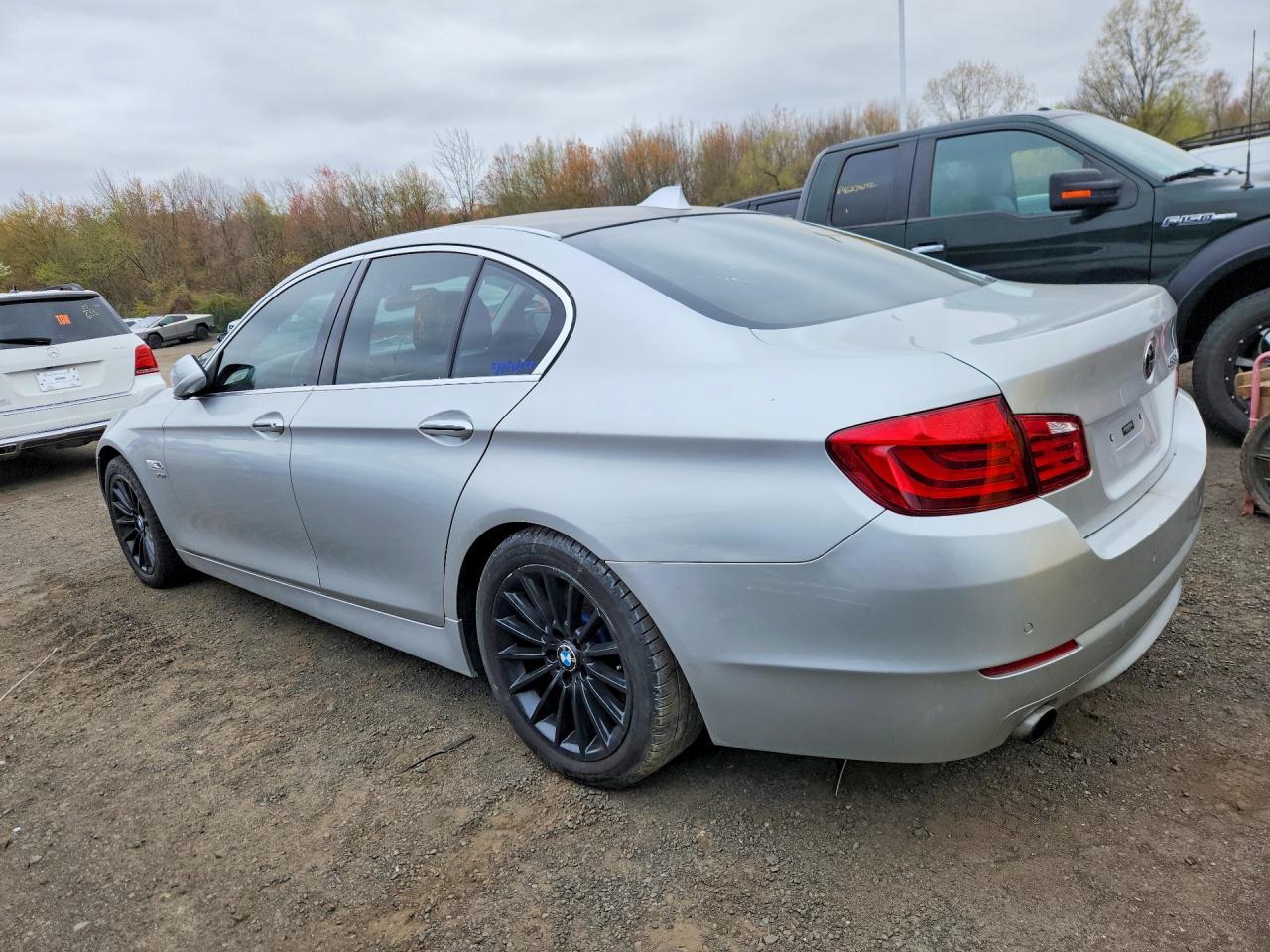 2012 BMW 535 Xi - Image 2
