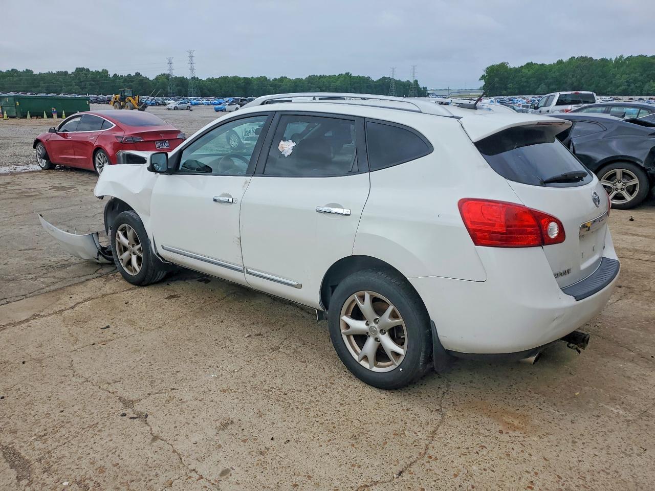 2011 Nissan Rogue S - Фото 2