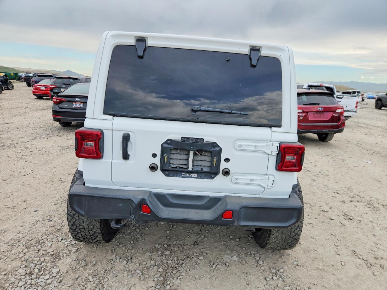 2022 Jeep Wrangler Unlimited Sahara - Фото 6