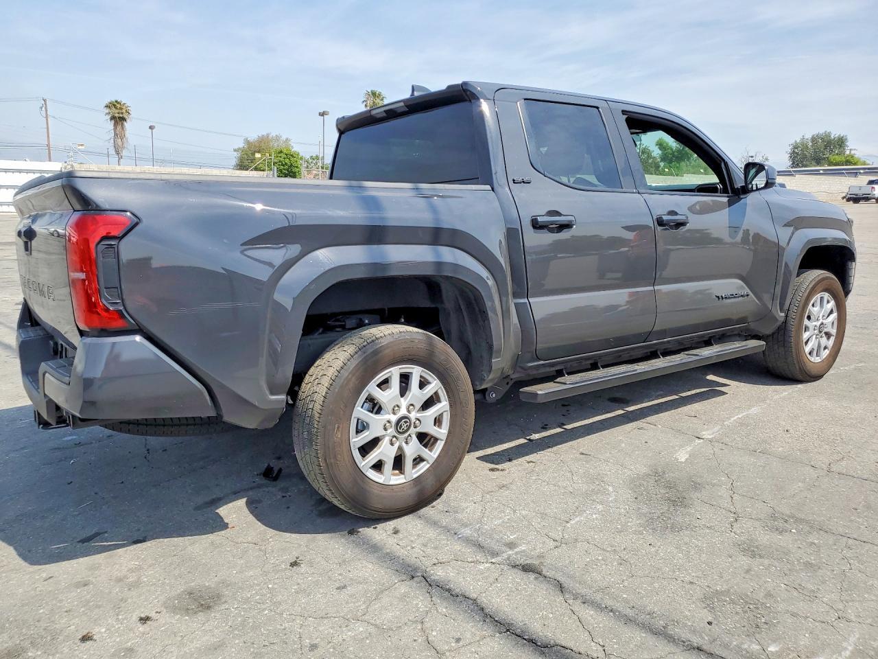 2025 Toyota Tacoma Sr5 - Image 3