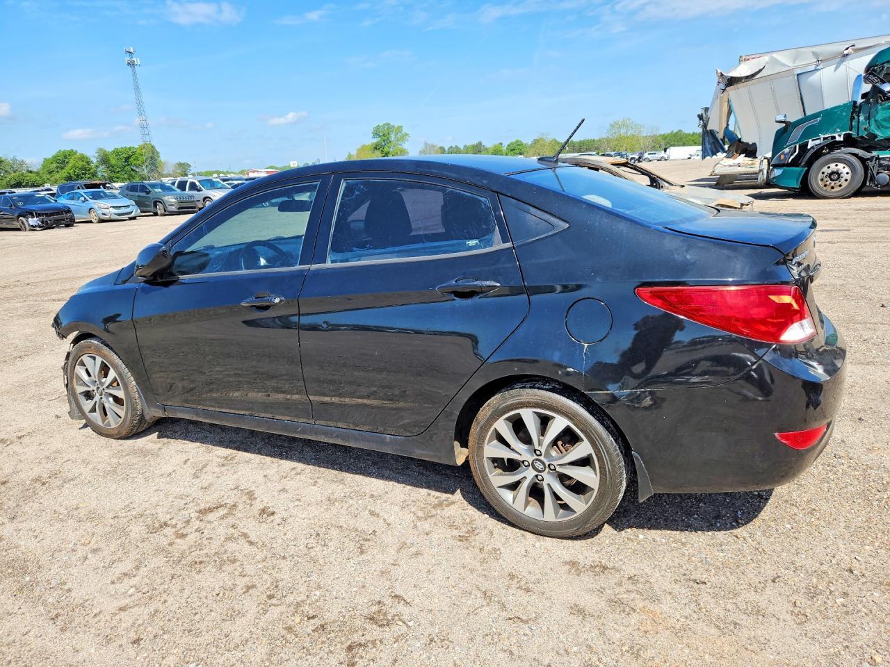 2017 Hyundai Accent Value Edition - Фото 2