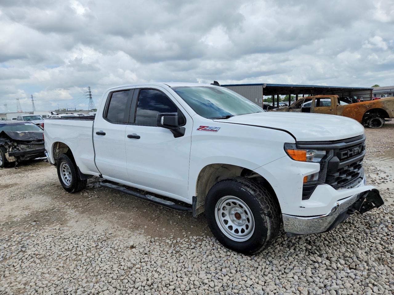 2023 Chevrolet Silverado K1500 - Фото 4
