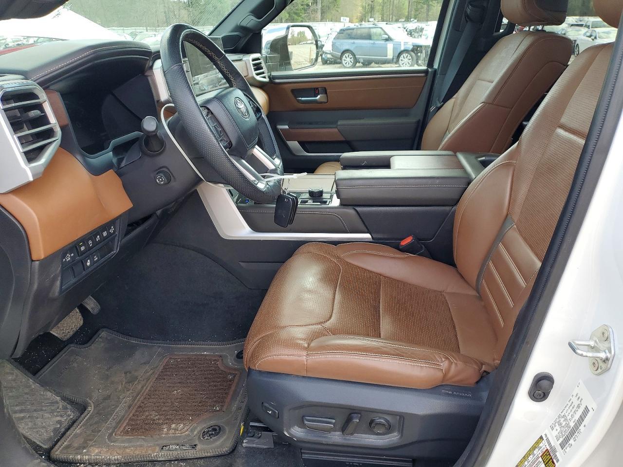 2025 Toyota Tundra 1794 Edition - Image 7