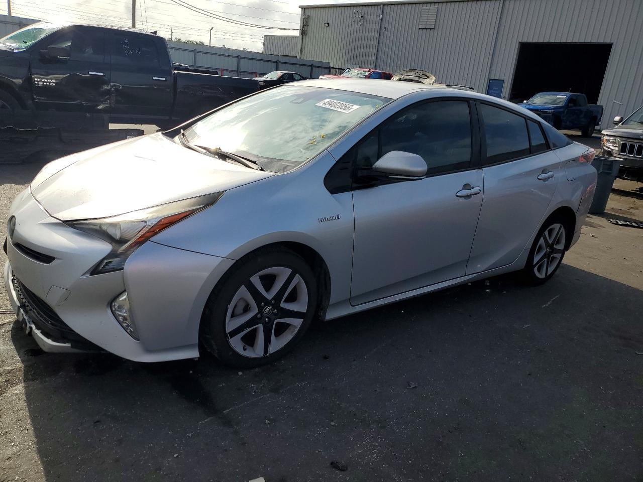 2016 Toyota Prius Three Touring
