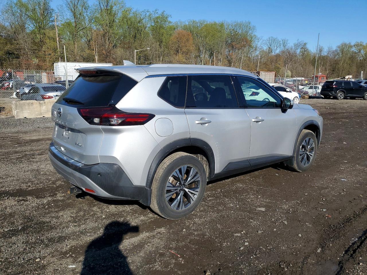 2021 Nissan Rogue Sv - Фото 3