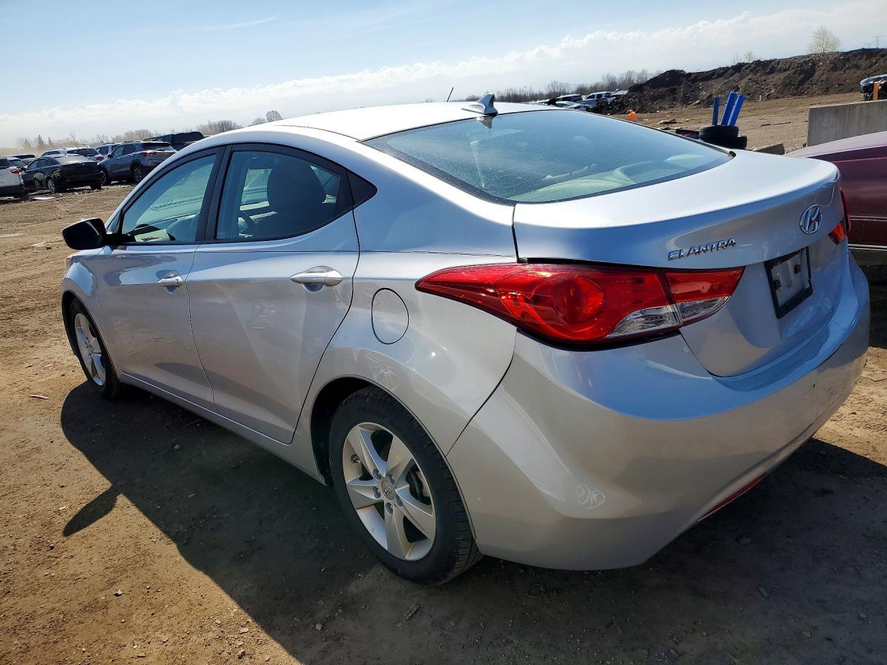2013 Hyundai Elantra Gls - Фото 2