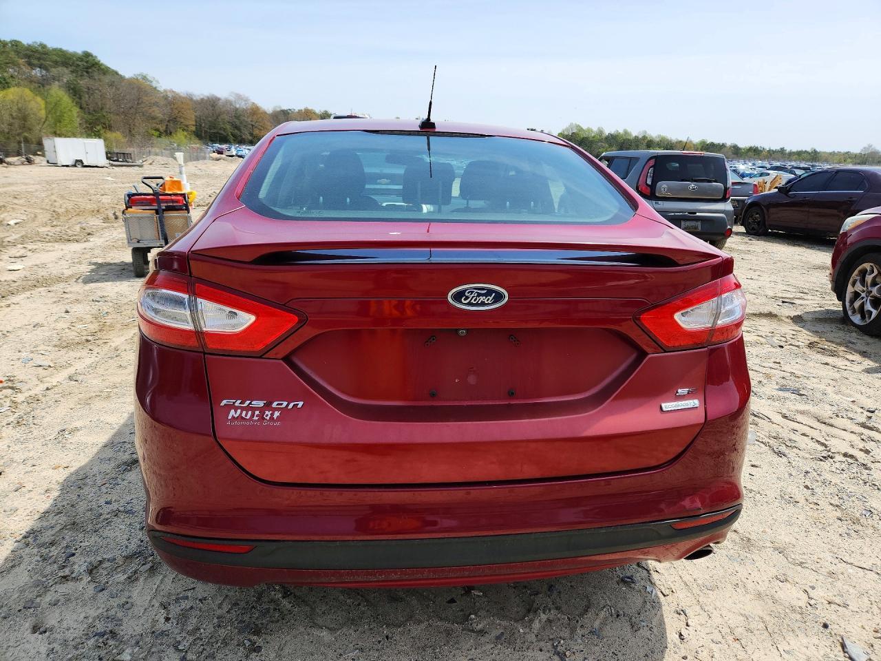 2013 Ford Fusion Se - Фото 6