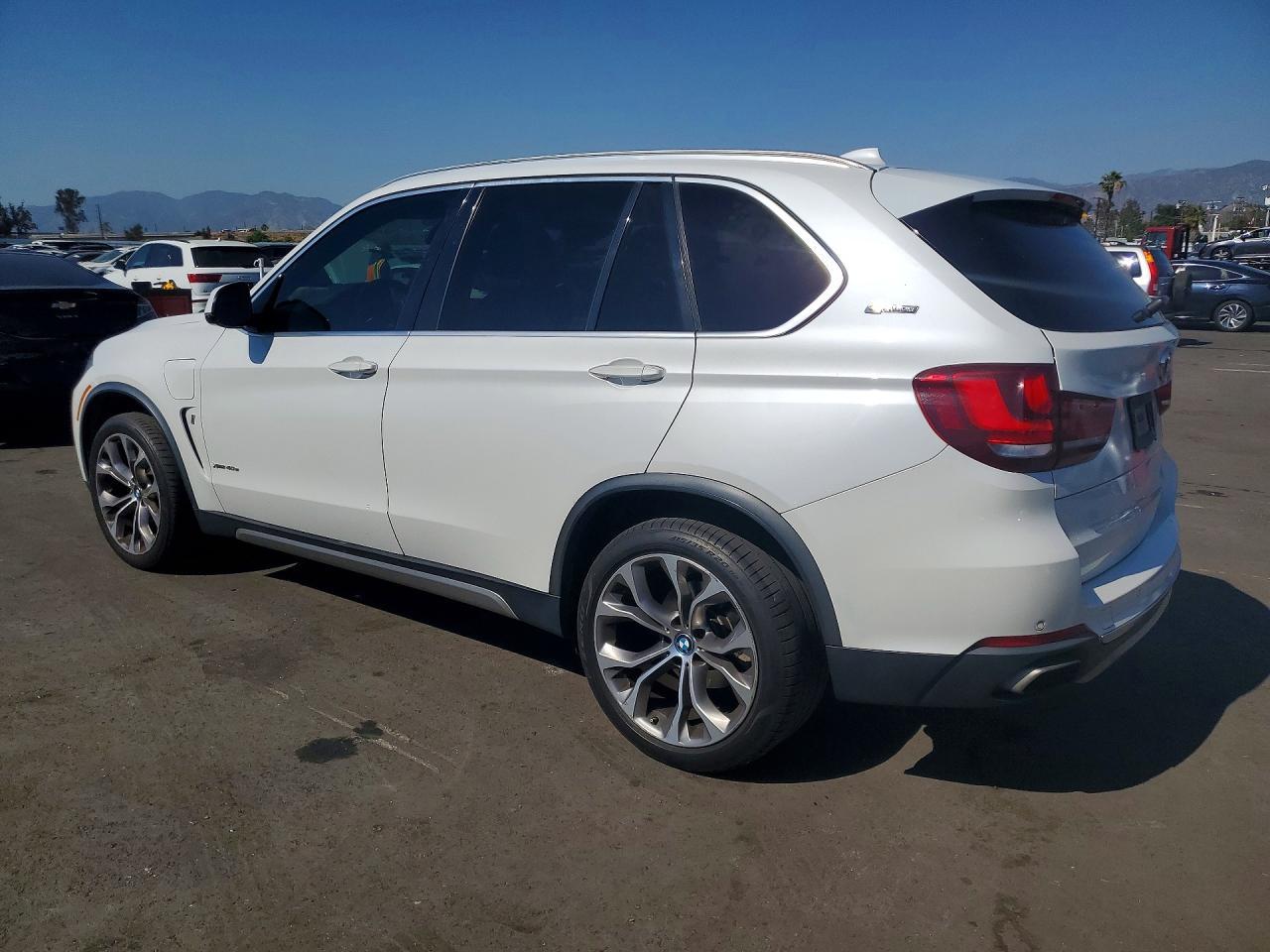 2017 BMW X5 Xdr40E - Image 2