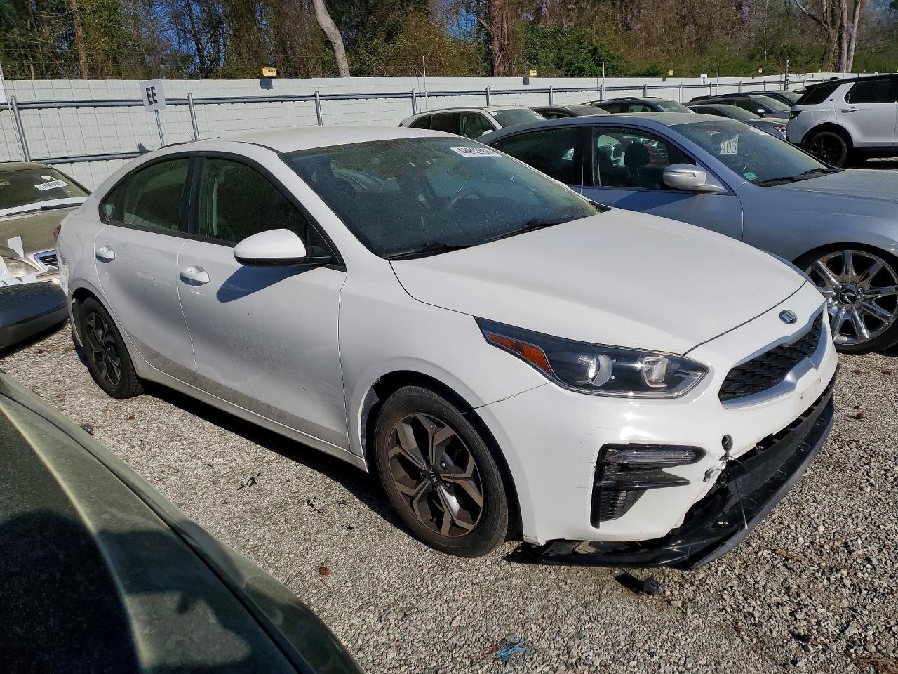2019 Kia Forte Lxs - Image 4