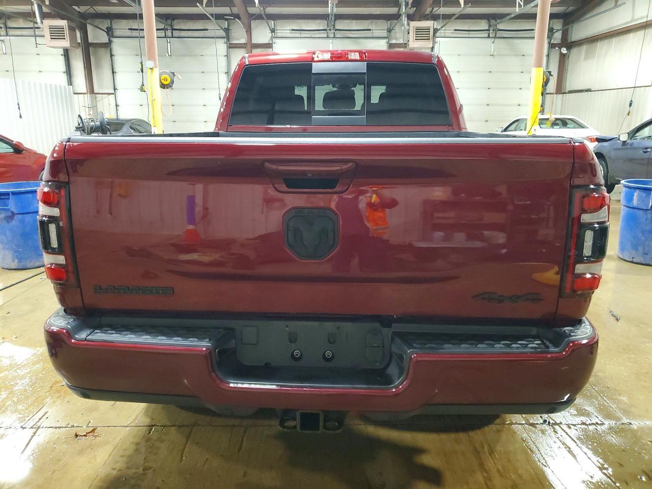 2024 Ram 3500 Laramie - Фото 6