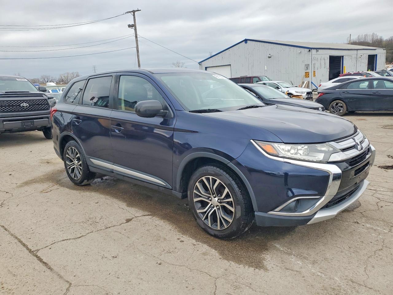 2018 Mitsubishi Outlander Es - Фото 4