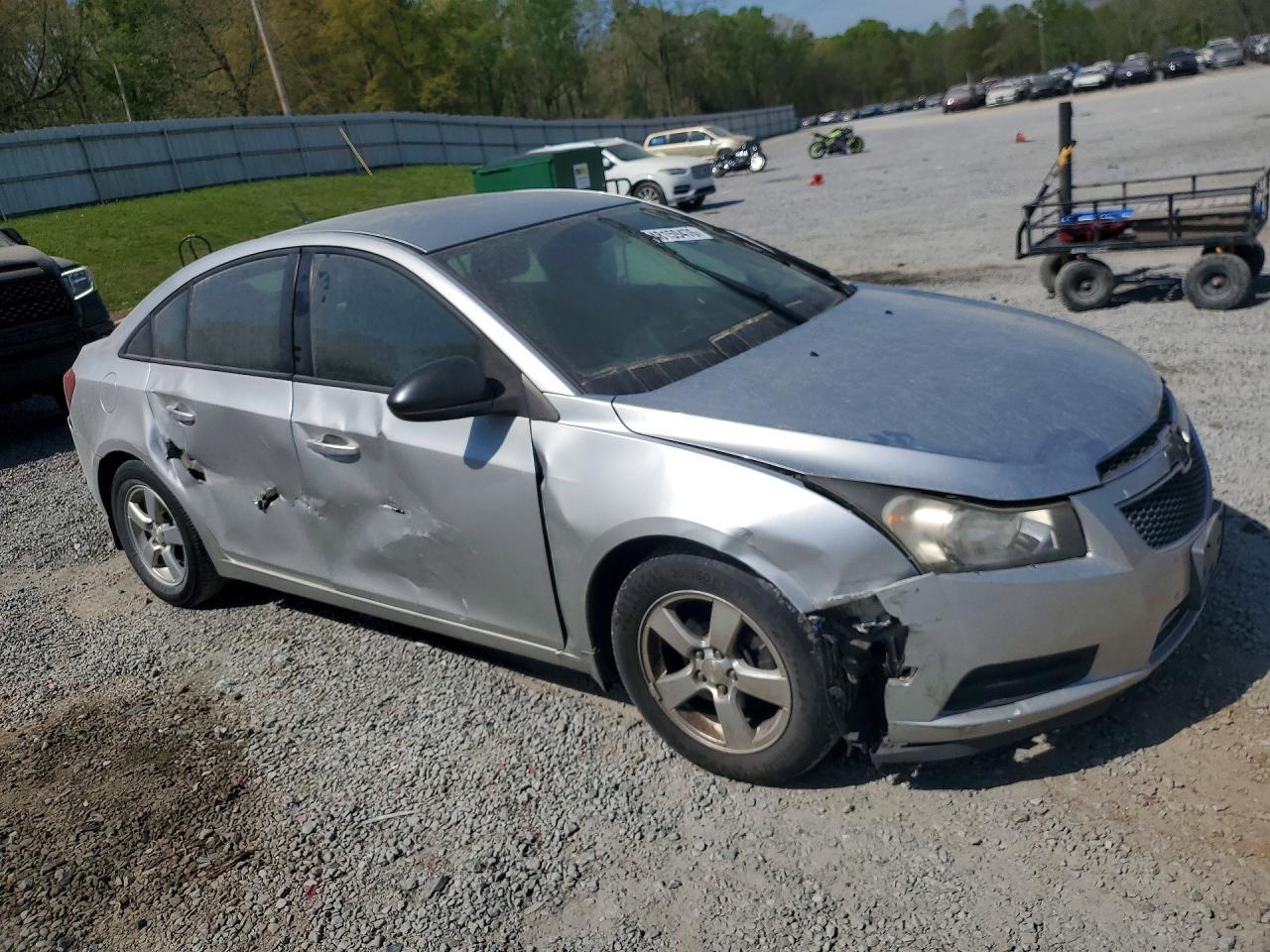 2013 Chevrolet Cruze Ls - Фото 4