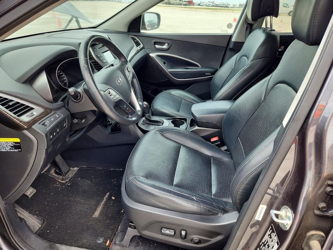 2015 Hyundai Santa Fe Sport 2.4L - Image 7