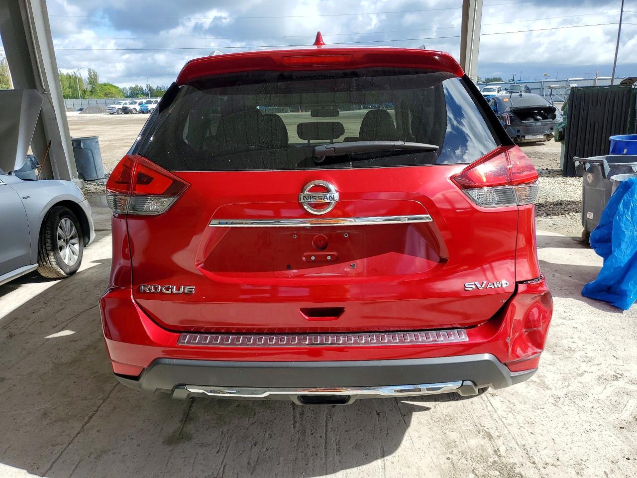 2017 Nissan Rogue Sv - Image 6