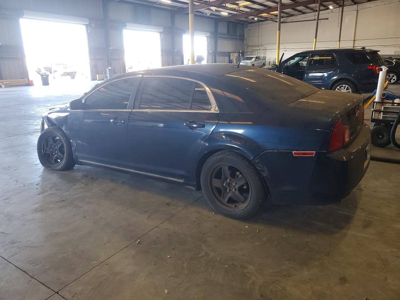 2010 Chevrolet Malibu 1Lt - Фото 2