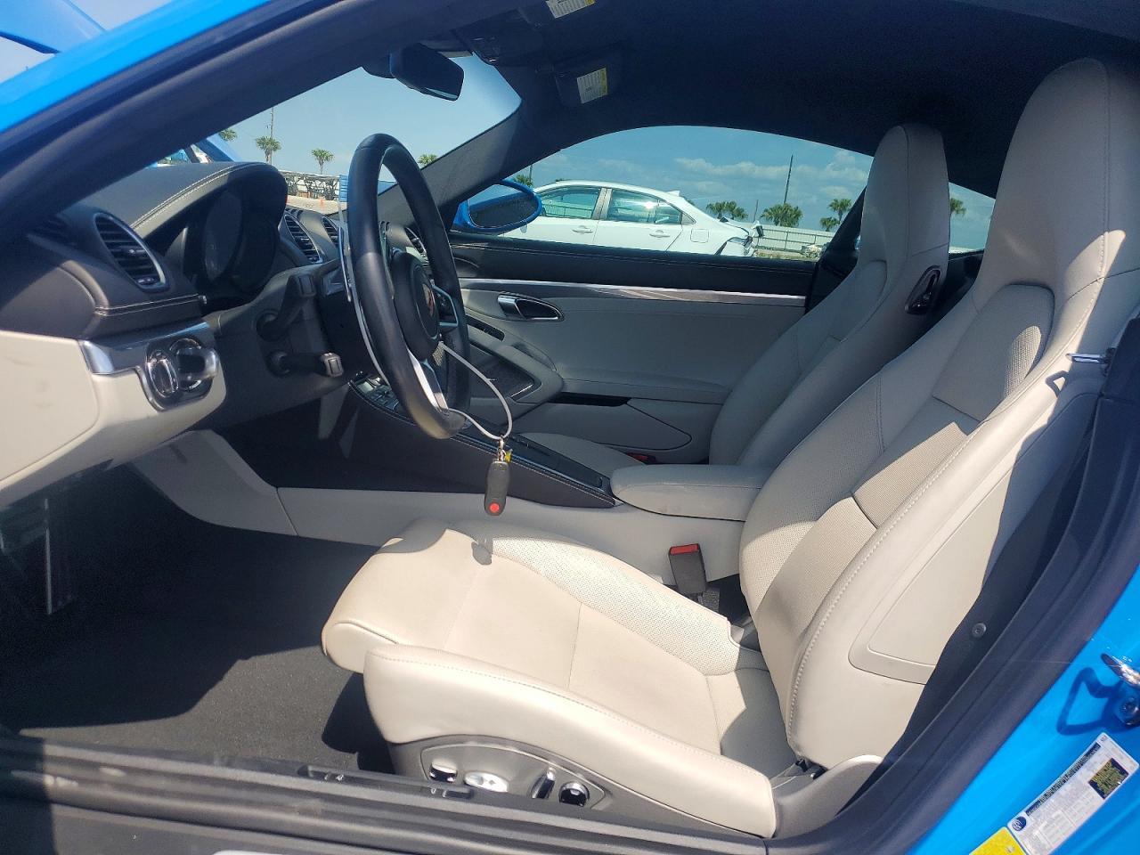 2022 Porsche Cayman S - Фото 7