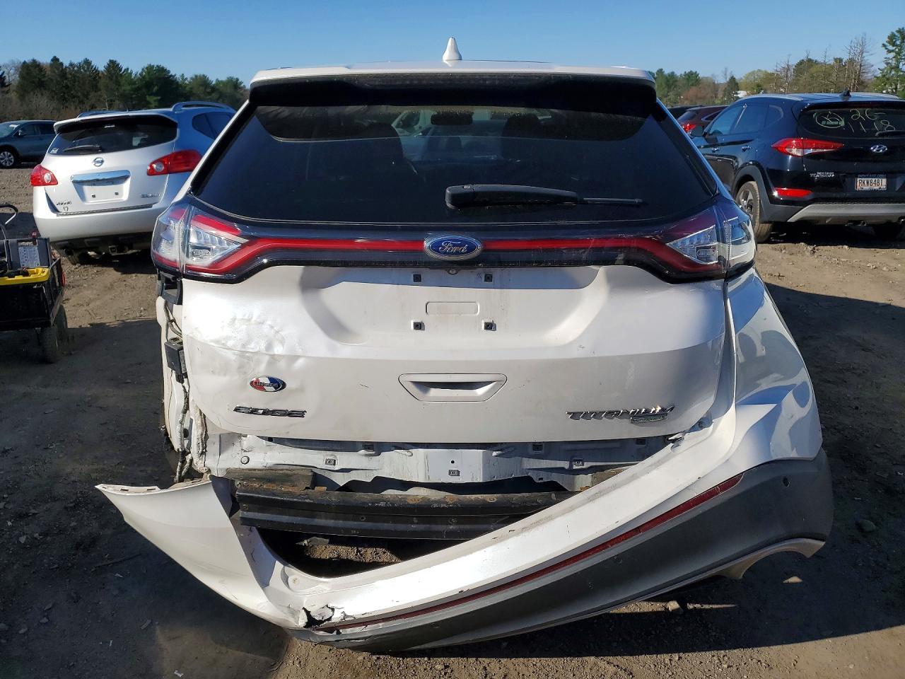 2016 Ford Edge Titanium - Image 6