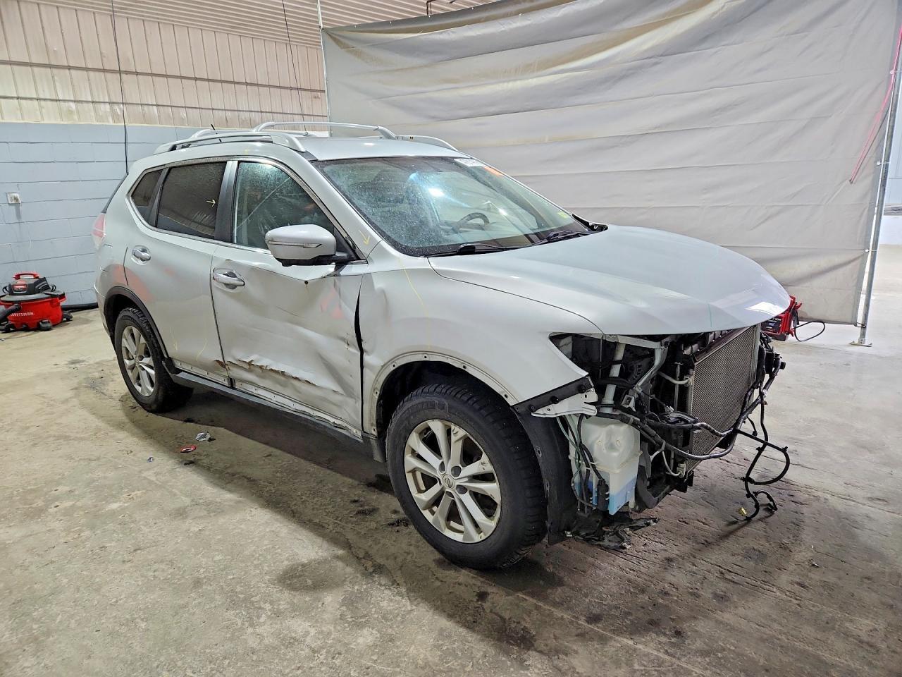 2015 Nissan Rogue Sv - Image 4