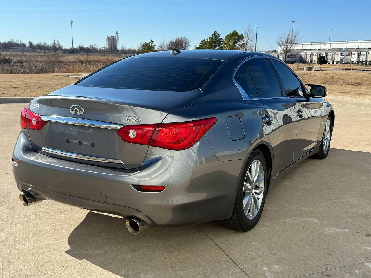 2015 Infiniti Q50 Premium - Image 4