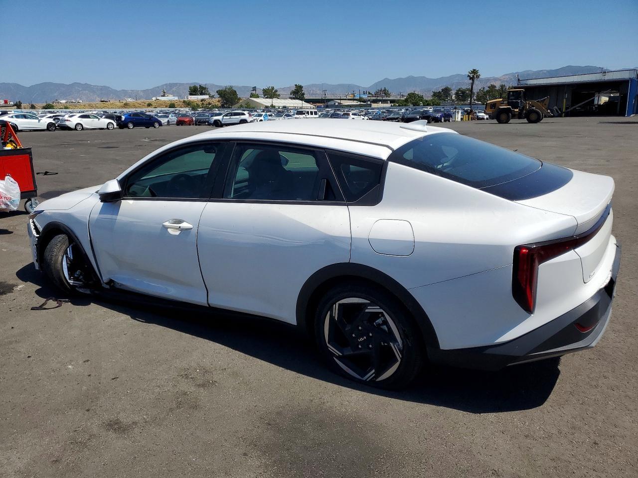 2025 Kia K4 Ex - Фото 2