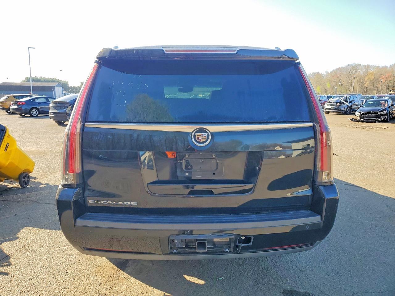 2015 Cadillac Escalade Esv Luxury - Image 6